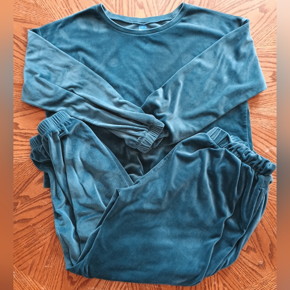 Old Navy Teal Velour Pajama Set